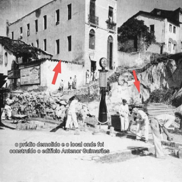 O prédio tinha duas fachadas. Uma virada para a Rua Dionísio Rosendo e outra para a Rua São Diogo. Nesta foto é possível ver a fachada virada para a rua São Diogo 