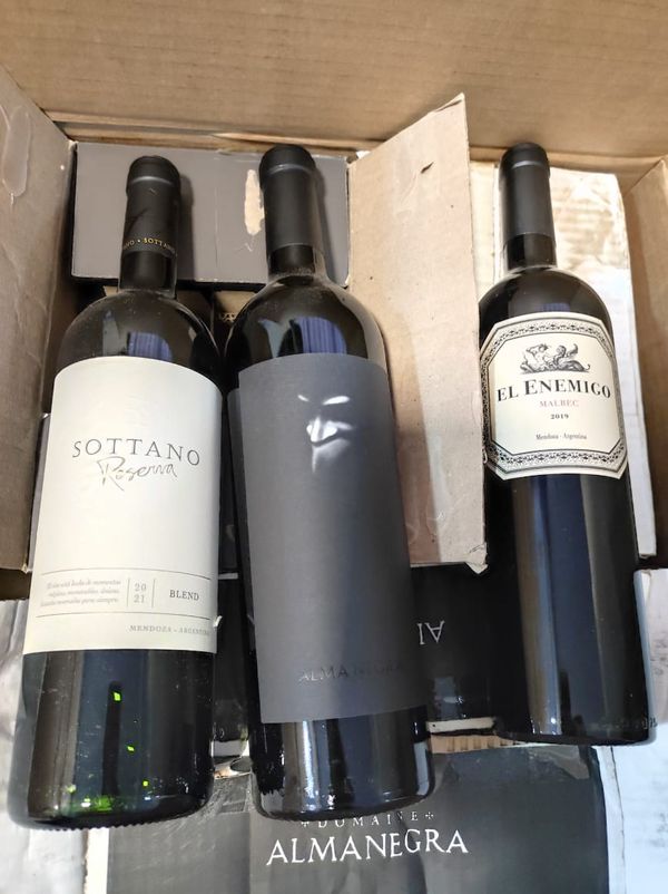 Receita apreende vinhos que podem chegar a mais de R$ 2,8 mil no ES por Receita Federal