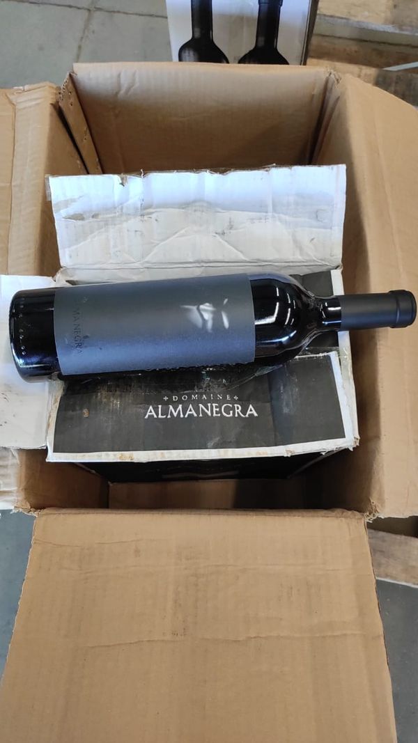Receita apreende vinhos que podem chegar a mais de R$ 2,8 mil no ES por Receita Federal