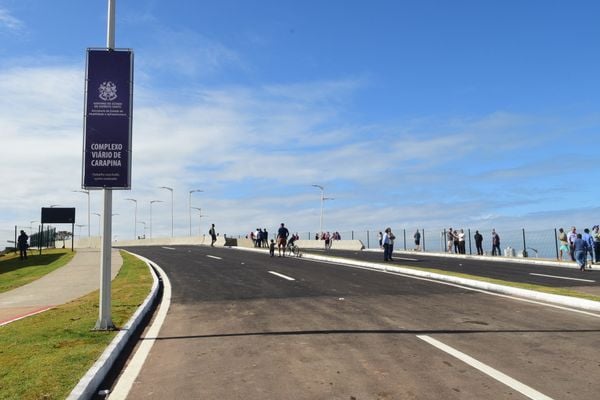 Inauguração do Viaduto de Carapina pelo governador Renato Casagrande  por Carlos Alberto Silva