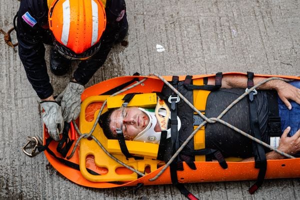 Corpo de Bombeiros Militar realiza simulado de atendimento a ocorrências na Ciclovia da Vida por Vitor Jubini