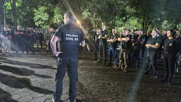 Polícia Civil realiza operação para combater comércio ilegal de armas de fogo por Divulgação / Polícia Civil