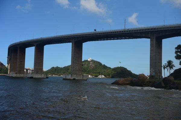 Terceira Ponte, Vitória