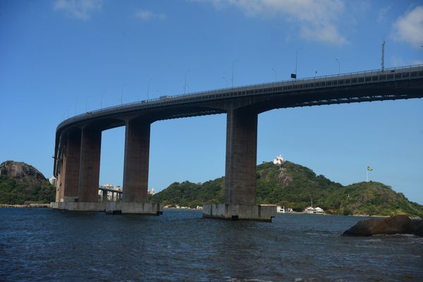 Terceira Ponte, Vitória