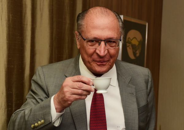 O vice-presidente Geraldo Alckmin em visita à sede da Rede Gazeta, em Vitória