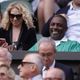 O ator Idris Elba assistindo a uma partida de tênis durante o torneio de Wimbledon