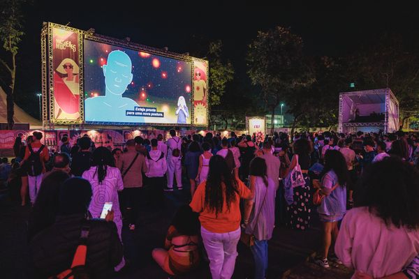 Movimento Cidade deve exibir seus filme em uma tela gigante no Centro Cultural Carmélia