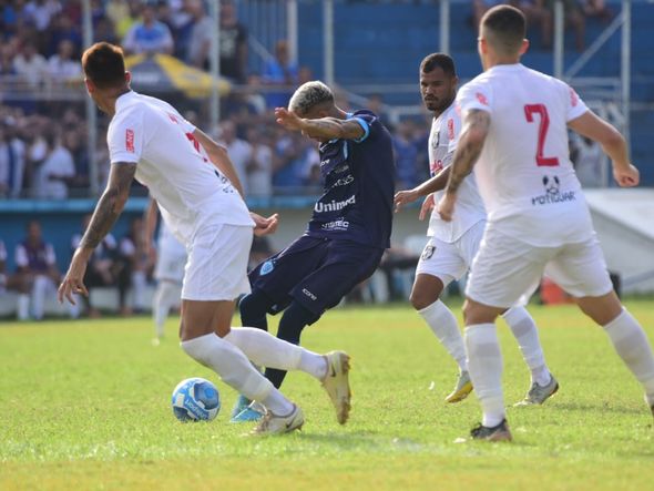 Imagens da partida entre Vitória e Ceilândia-DF pela segunda fase da Série D por Ricardo Medeiros
