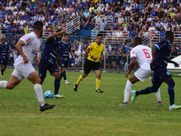 Imagens da partida entre Vitória e Ceilândia-DF pela segunda fase da Série D por Ricardo Medeiros