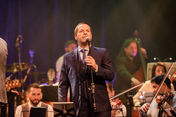 Concerto da Orquestra Filarmonica Moderna Brasileira com Pedro Mariano