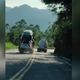 Imagem - Após quase causar acidente, motorista de cegonha é abordado em Linhares