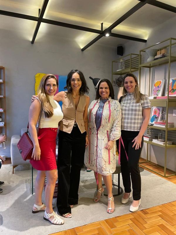 Juliana Pedra, Carol Neves, Tatiana Coutinho, Rafaela Dalla