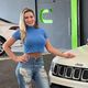 Andressa Urach compra carro novo de R$ 180 mil e surpreende fãs nas redes sociais