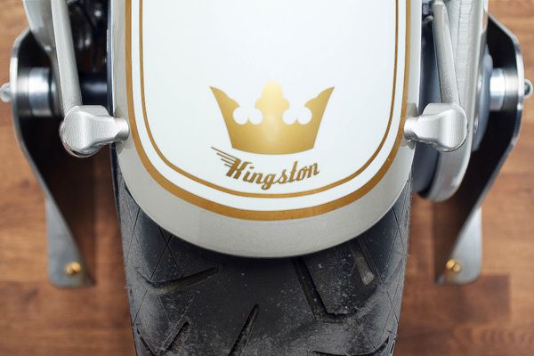 A moto é assinada pelo customizador Dirk Oehlerking por Divulgação