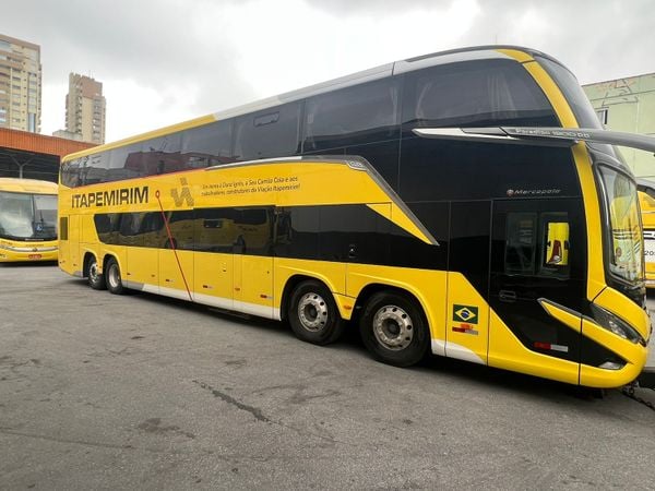 Itapemirim volta a rodar após arrendamento e ganha ônibus comemorativo  por Suzantur 