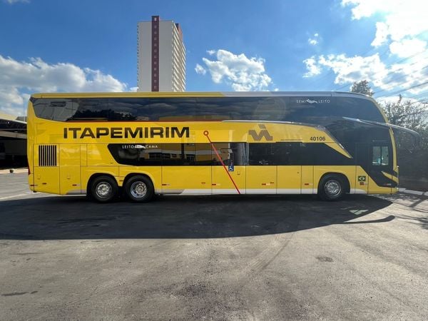 Itapemirim volta a rodar após arrendamento e ganha ônibus comemorativo  por Suzantur 