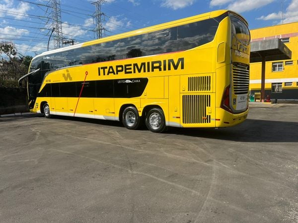 Itapemirim volta a rodar após arrendamento e ganha ônibus comemorativo  por Suzantur 