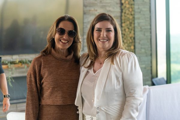 Anna Thereza Leadebal e Jaque Devens