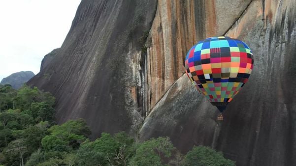 Balão passeia por Pancas, no Noroeste do Espírito Santo