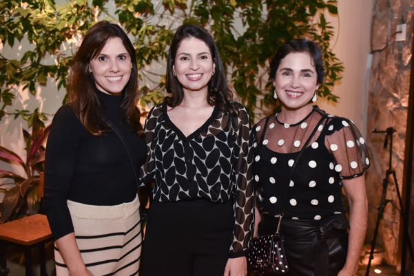Juliana Guarize, Tassia Hoffmann e Claudia Torres