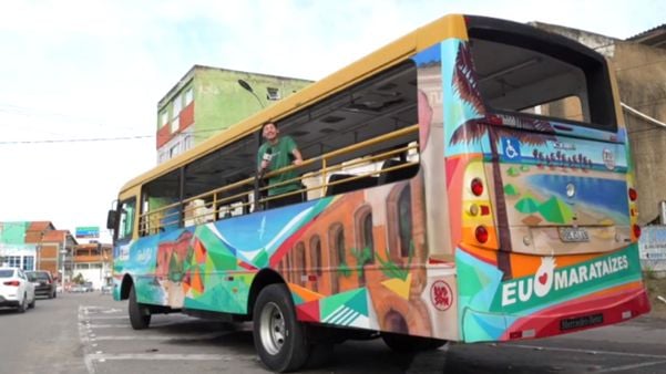 Ônibus jardineira realiza tour por Marataízes