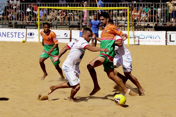 Final masculina entre Cariacica e Vila Velha por Fernando Madeira