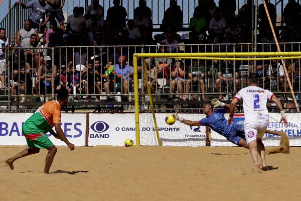 Final masculina entre Cariacica e Vila Velha por Fernando Madeira