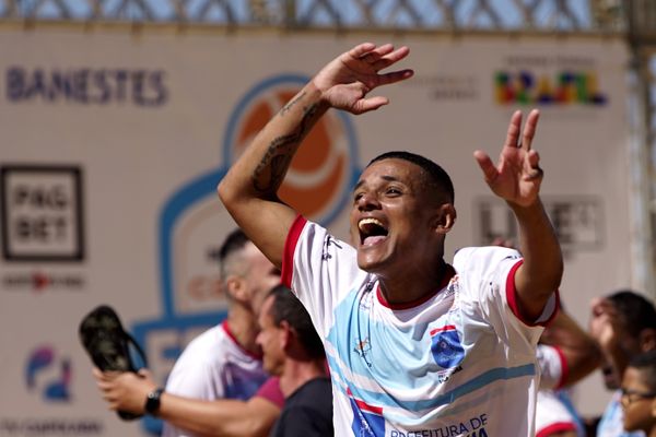Final masculina entre Cariacica e Vila Velha por Fernando Madeira