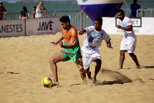 Final masculina entre Cariacica e Vila Velha por Fernando Madeira