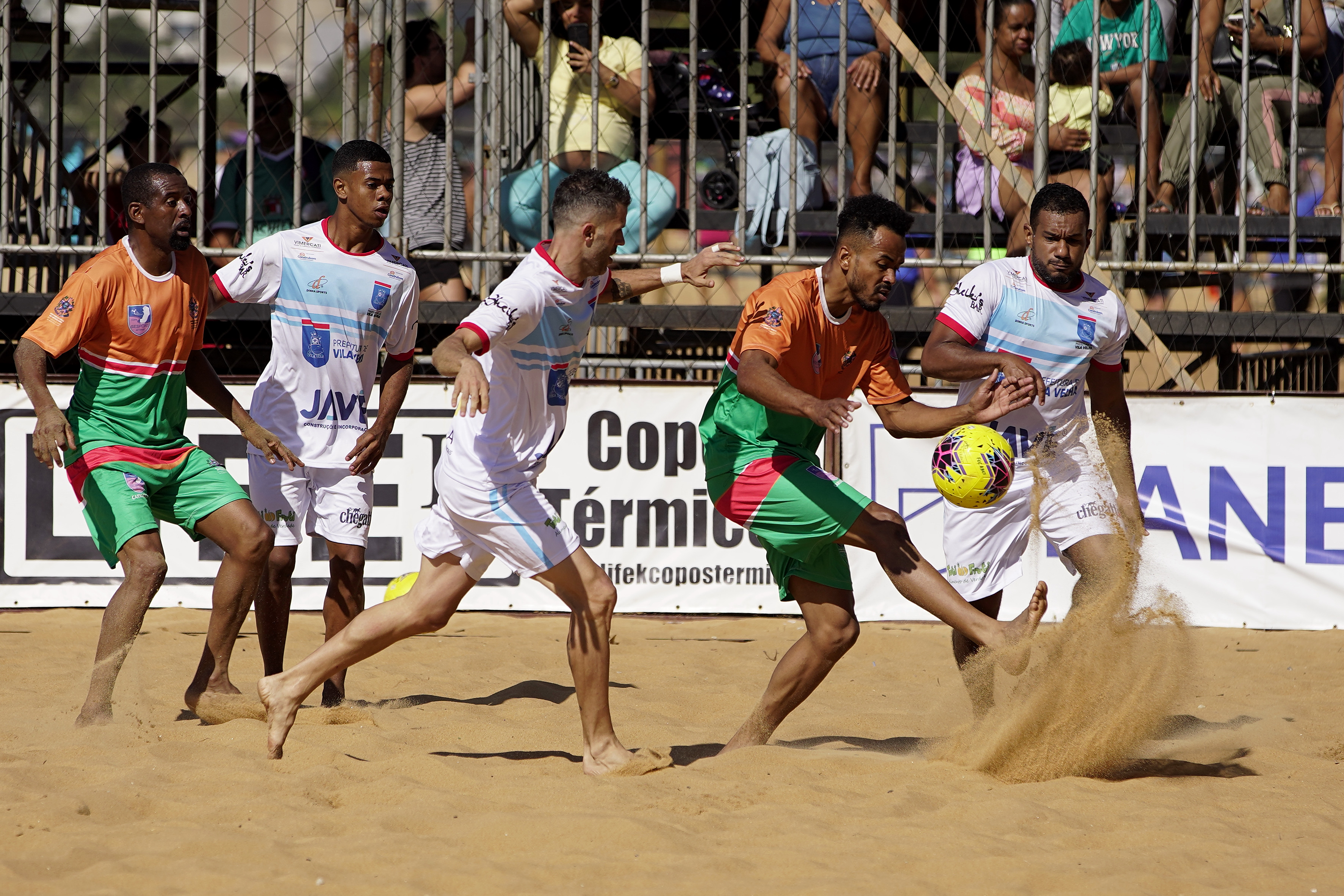 A Gazeta  Campeonato Estadual de Beach Soccer começa neste fim de