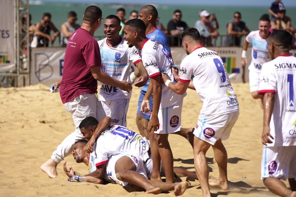 Final masculina entre Cariacica e Vila Velha por Fernando Madeira