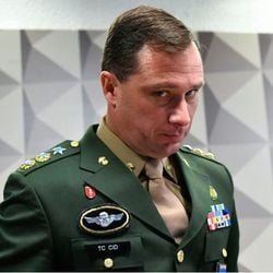 O ministro do STF ainda deu aval para a acareação do ex-ministro Anderson Torres e do ex-chefe do Exército Marco Antônio Freire Gomes