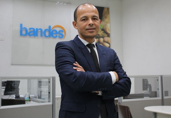 Ezequiel Loureiro, Gerente comercial e de relacionamento do bandes