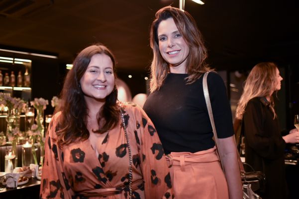 Beatriz Barros e Gabriela Simões 