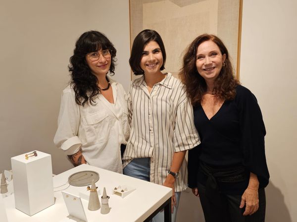 Mariana Mauro,  Natália Guarçoni e Luciana Duarte Faria