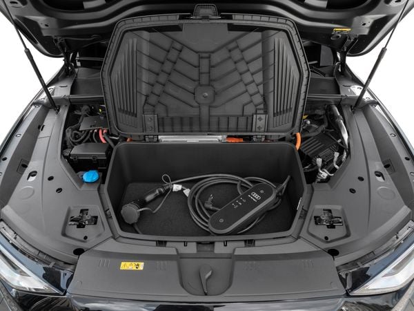 Audi Q8 e-tron Sportback Launch Edition “Quattro”