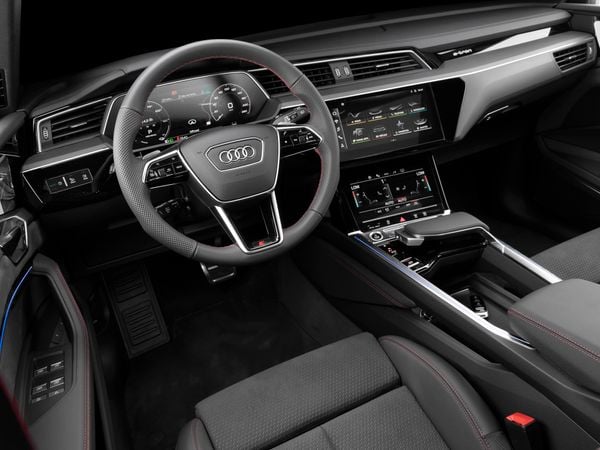 Audi Q8 e-tron Sportback Launch Edition “Quattro”
