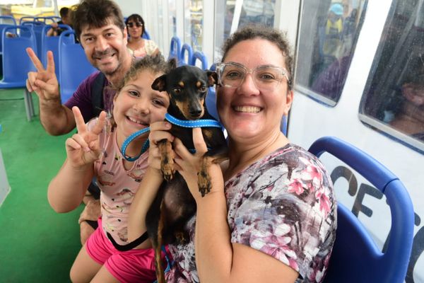 Até cachorro na inauguração do aquaviário por Ricardo Medeiros