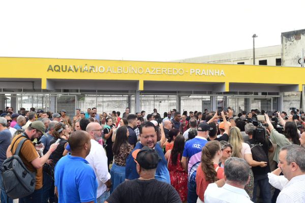 População se reuniu para a inauguração da estação da Prainha, em Vila Velha por Ricardo Medeiros