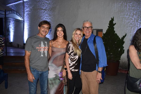 Andre de Morais Costa, Hellen Spitz Costa, Lu Spitz e Ronaldo Barbosa 