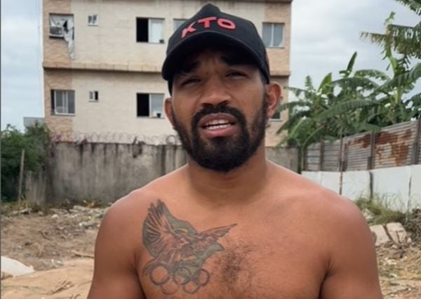 Esquiva Falcão comprou lote em Vila Velha e vai construir academia de boxe