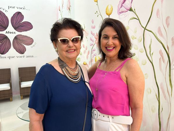 Beatriz Rassele Croce Costa e Renata Rasseli