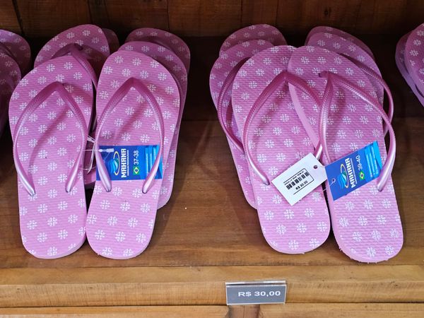 Produtos da loja do Outubro Rosa 2023