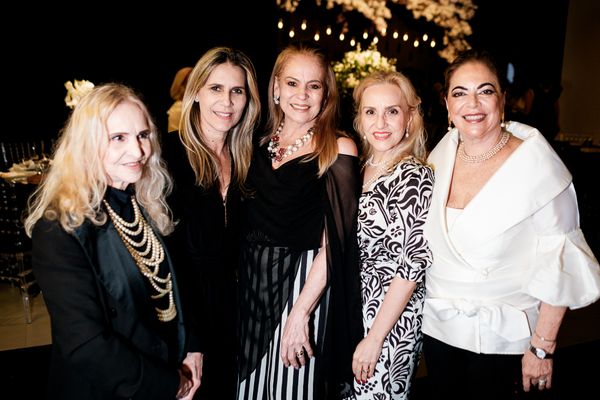Glauce Vasconcellos, Leila Paixão, Eliza Santos, Manon Vasconcellos e Letícia Pernambuco