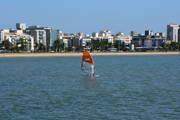 Praia de Camburi, Vitória