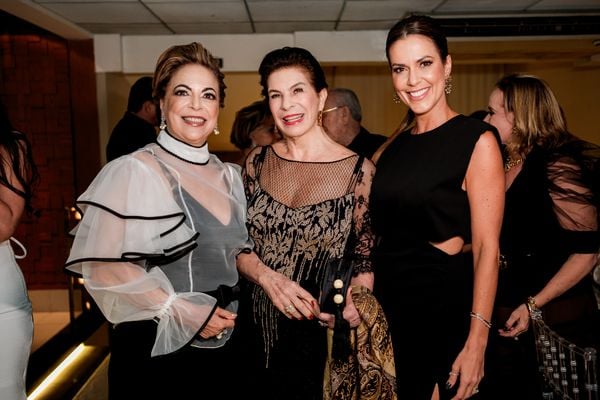 Leticia Pernambuco,, Regina Dórea e Marianne Pernambuco