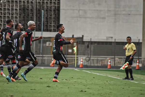 Zé Gatinha marcou dois gols na final da Copa Espírito Santo