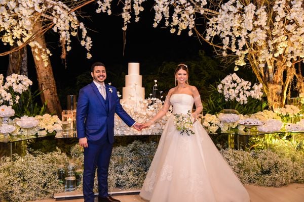 Justino e Claudia Mameri e Paulo e Eloíza Borges foram os anfitriões do casamento, neste sábado (26), na região de montanhas do ES