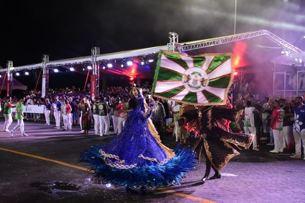 Minidesfile da Piedade no 2º dia de evento, no Pátio das Alegorias, em Vitória por Divulgação/Liesge