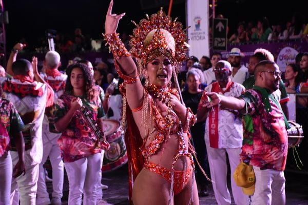 Minidesfile da Unidos de Jucutuquara no 2º dia de evento, no Pátio das Alegorias, em Vitória por Divulgação/Liesge